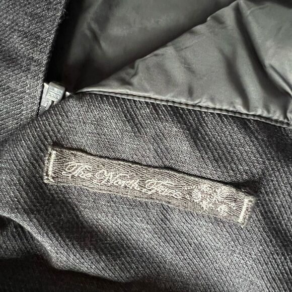 The North Face Primaloft Jacket Gray Women's size XS - Picture 9 of 16